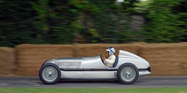 Mercedes W125, un coche de récord en los años 30